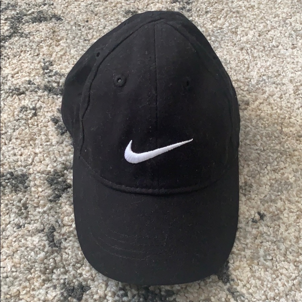 Toddler Nike hat!